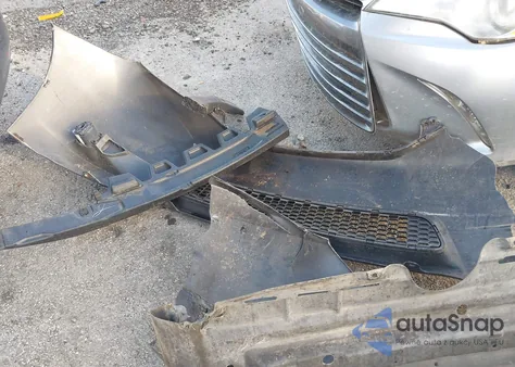 2015 Toyota Sienna Xle Premium 8 Passenger z USA, uszkodzony, nr VIN 5TDYK3DC5FS564963